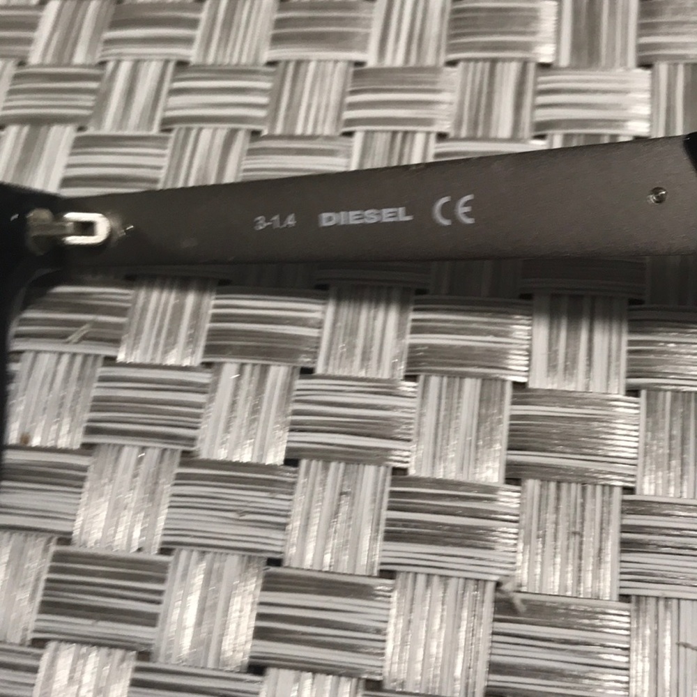 Diesel Frame - Picture 5 of 8